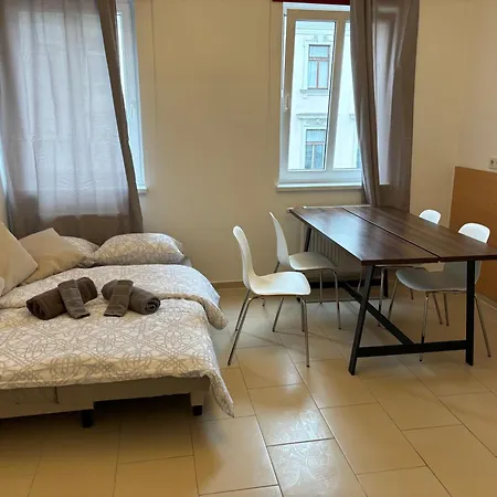 Default 1050 Guest house *