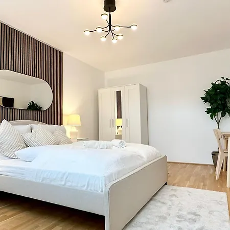 Stylish - 3 Min To U1 Kagraner Platz Viena