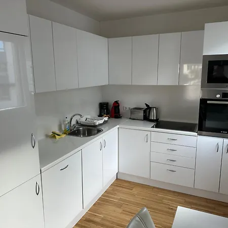 Hauptbahnhof Ferienwohnung Am Park Apartment Vienna