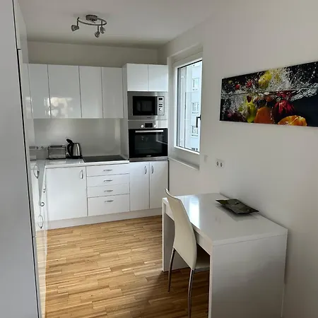 Apartment Hauptbahnhof Ferienwohnung Am Park *