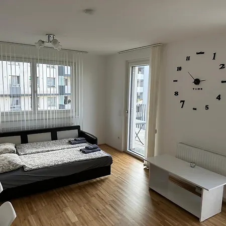 Hauptbahnhof Ferienwohnung Am Park Apartment