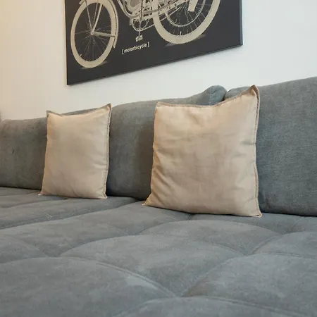 Charming With Balcony, Close To Stephansdom Cathedral *