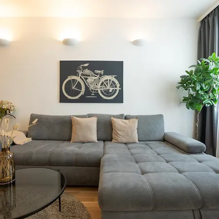 Charming With Balcony, Close To Stephansdom Cathedral Apartamento