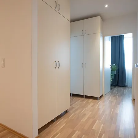 Charming With Balcony, Close To Stephansdom Cathedral Apartamento