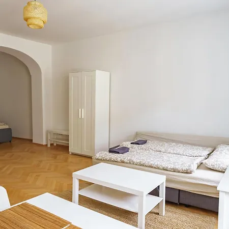 Apartment Barnabitengasse Vienna