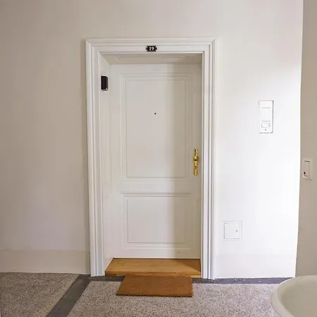 Barnabitengasse Apartment