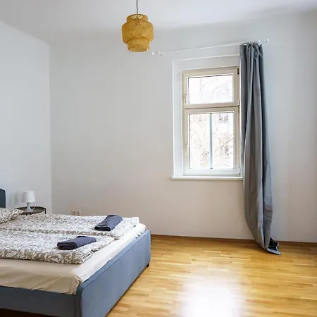 Apartment Barnabitengasse Vienna