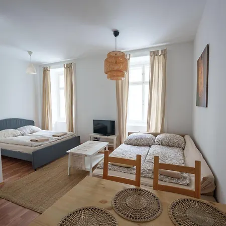 Barnabitengasse Apartment