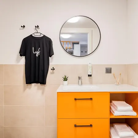 Lyf Schoenbrunn Hotel 4*