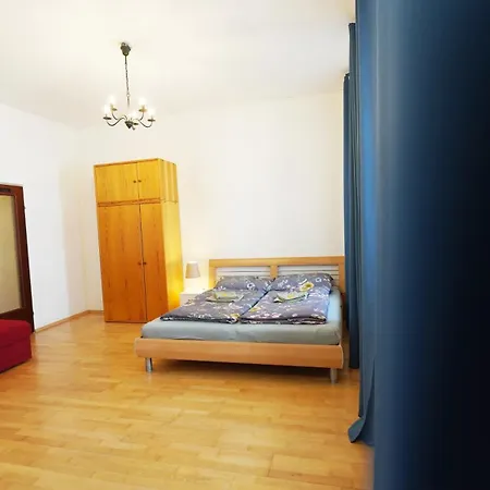 Cozynite Premium Hernals 1 Apartamento