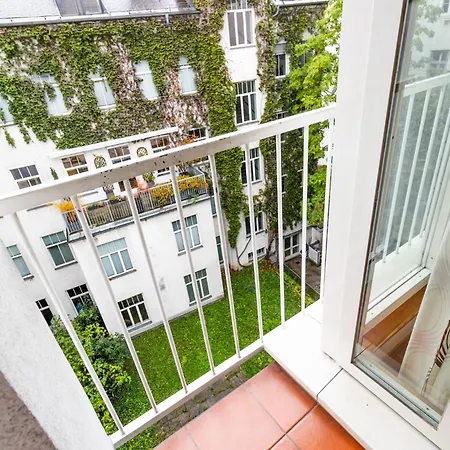 Karmeliter Flat | Contactless Check-in Apartamento