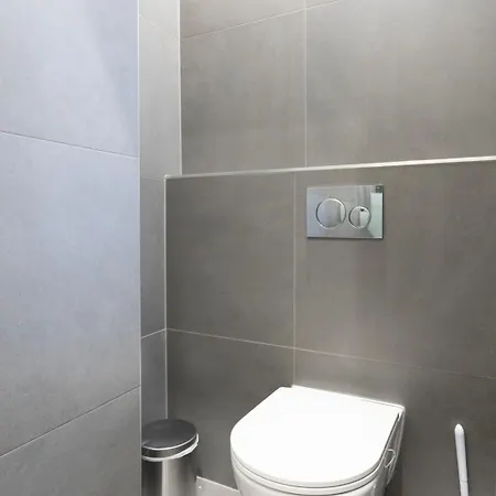 Air Conditioning 330 Mbit Wifi Self Check-in