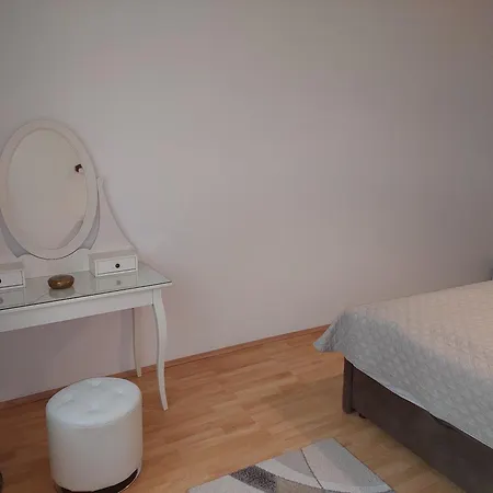 3-rooms For Up To 4 Persons Near To Prater Apartment