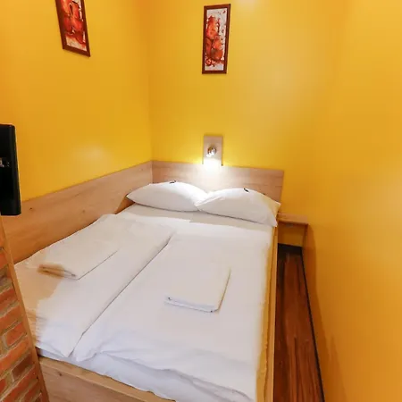 Do Step - Hotel&hostel Wien