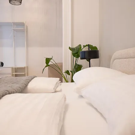 Apartment Spacious 110м2 Flat In The Center *