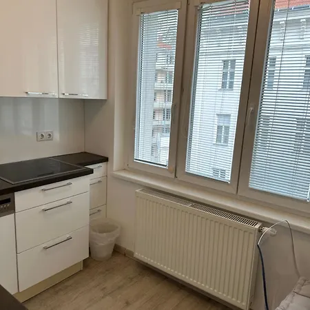 Apartment Apartment Opera *