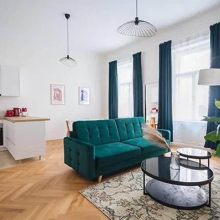Brand Cozy Apartment *