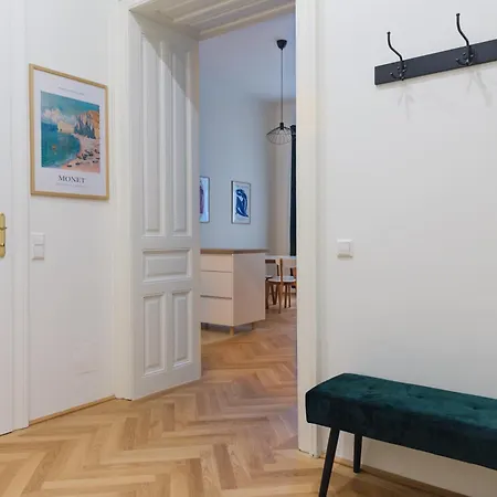 Brand Cozy Apartment *