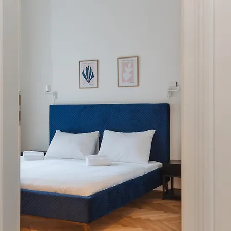 Apartment Brand Cozy *