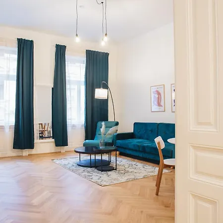 Brand Cozy Apartment *
