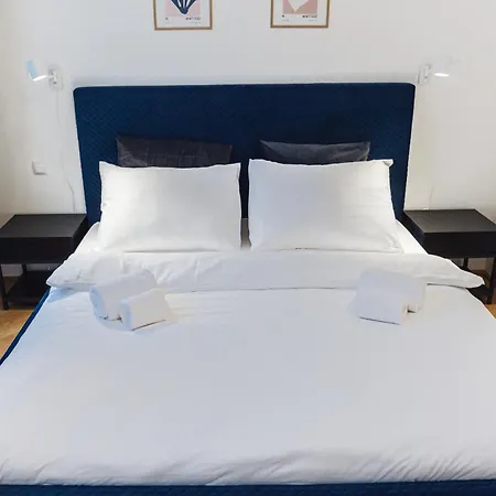 Apartment Brand Cozy