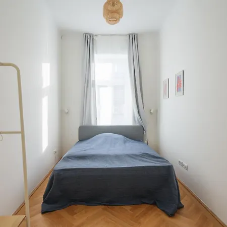 Brand Cozy Apartment *