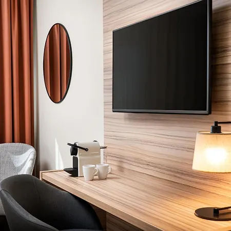 Leonardo Hauptbahnhof 4* Wien
