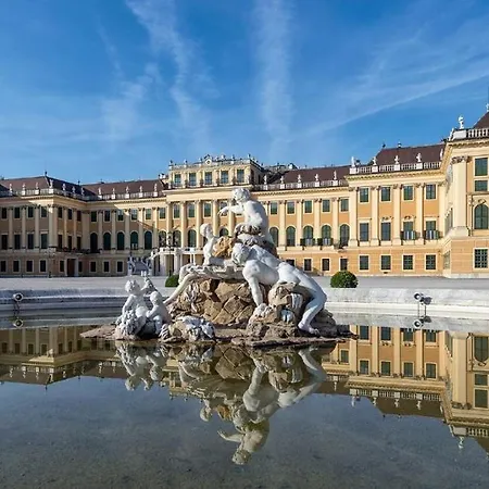 Schoenbrunn - Contactless 24h Check-in *