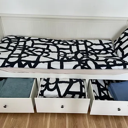 Cosy New 3min To Vic/uno-city And Danube Apartment