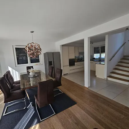 Cosy & Elegant Cityhouse With Garden *