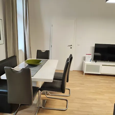 Near Yppenplatz & Brunnenmarkt Apartamento *