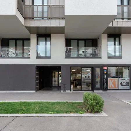 Luxurious Living With Beautiful Terrace Apartment Vienna