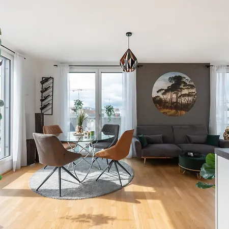 Mit Traumhafter Dachterrasse & Weitblick Vienna