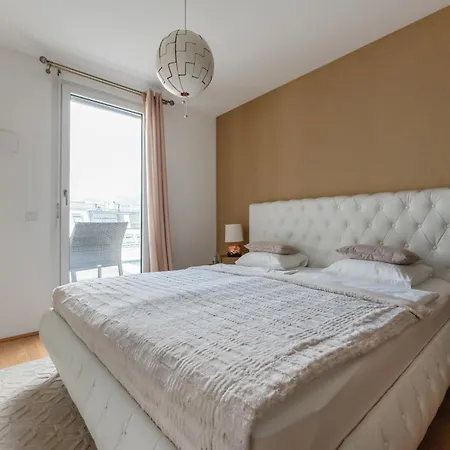 Mit Traumhafter Dachterrasse & Weitblick Appartamento