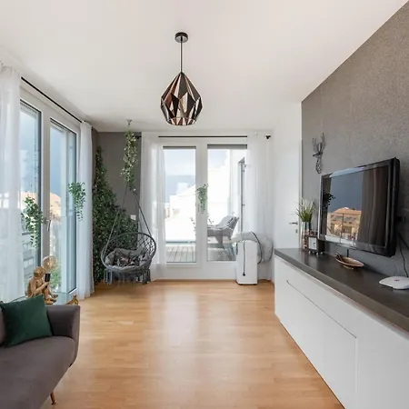 Appartamento Mit Traumhafter Dachterrasse & Weitblick *