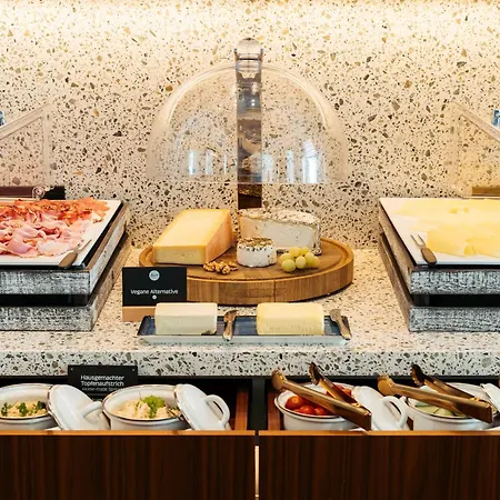 Bio-hotel Schani Wienblick 4*