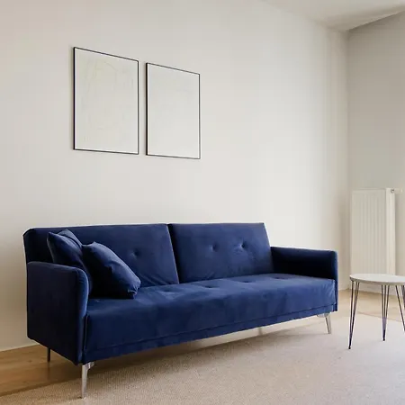 Minimalistic Near Naschmarkt