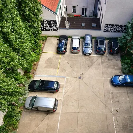 Stanys - Vienna