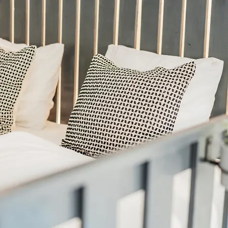 Hostel Chic By Home2