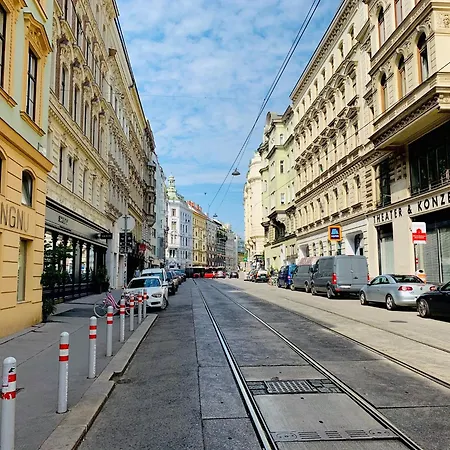 Cosy In A Perfect Location 1070 Historical Part Of Apartment Vienna