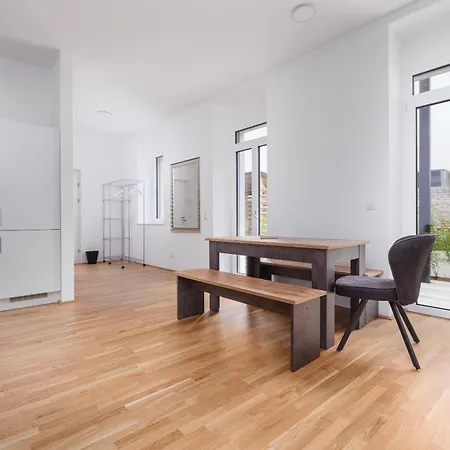 Next To Schoenbrunnpalace Close To Public Transport - Myschoenbrunn * Viena