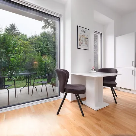 Next To Schoenbrunnpalace Close To Public Transport - Myschoenbrunn Viena