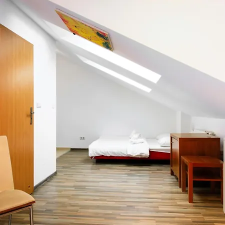 Default 1050 Guest house *