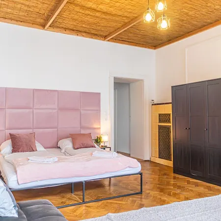 Spacious 3br Comfortable And Apartment *