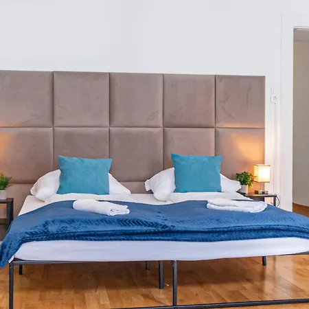 Apartment Spacious 3br Comfortable And *