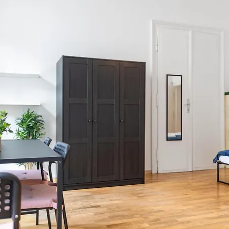 Spacious 3br Comfortable And Apartment *
