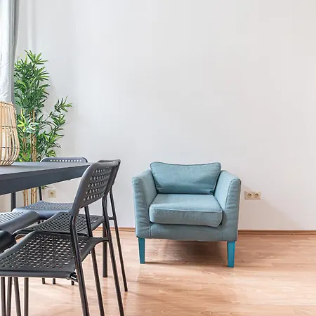 Apartment Breathtaking 2br Modern Design/near Schoennbrunn *