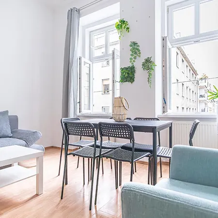 Apartment Breathtaking 2br Modern Design/near Schoennbrunn Vienna
