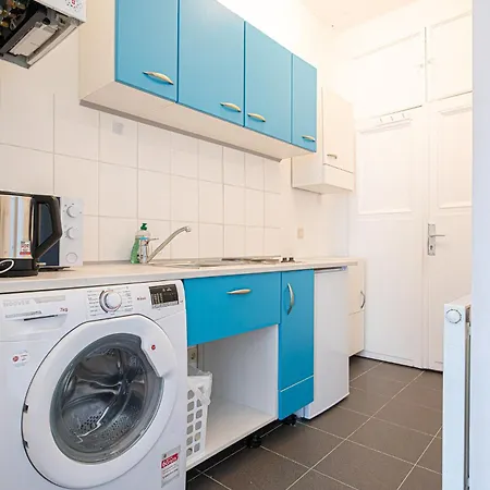 Breathtaking 2br Modern Design/near Schoennbrunn Vienna