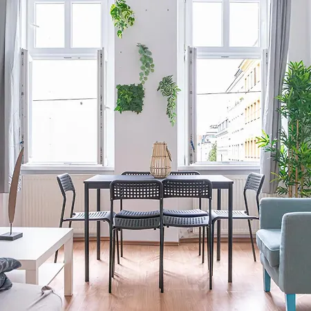 Breathtaking 2br Modern Design/near Schoennbrunn Apartment *